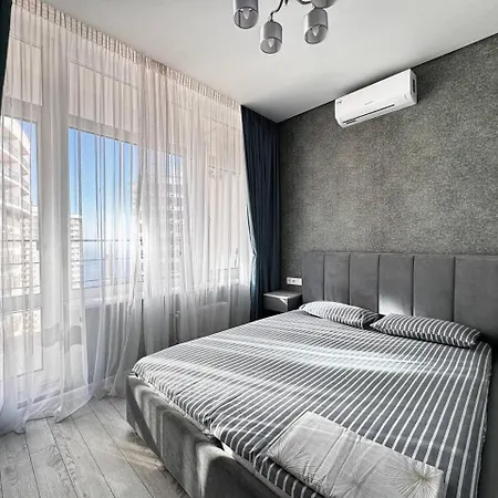 48 Pearl With Terrace * אודסה