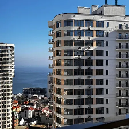 48 Pearl With Terrace Апартаменти